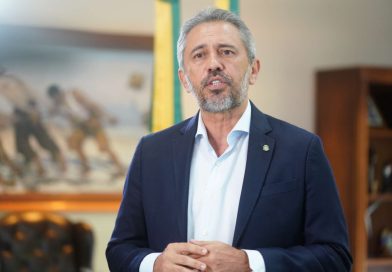Elmano de Freitas, do PT, é reeleito governador do Ceará