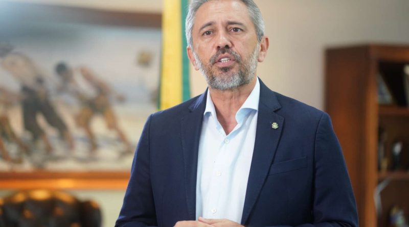 Elmano de Freitas, do PT, é reeleito governador do Ceará